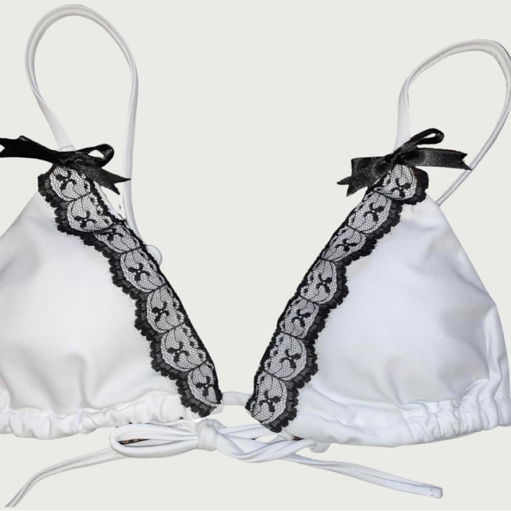 White adjustable strap lace & bow bikini by me - Picture 4 of 5